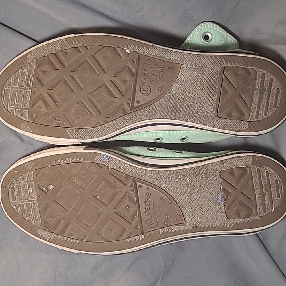Converse - Picture 3 of 4
